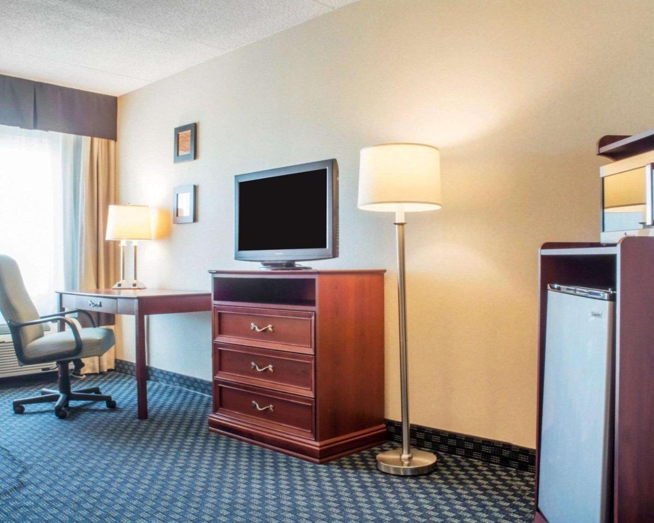 Hammock Hotel Rochester Niagara Falls Екстериор снимка