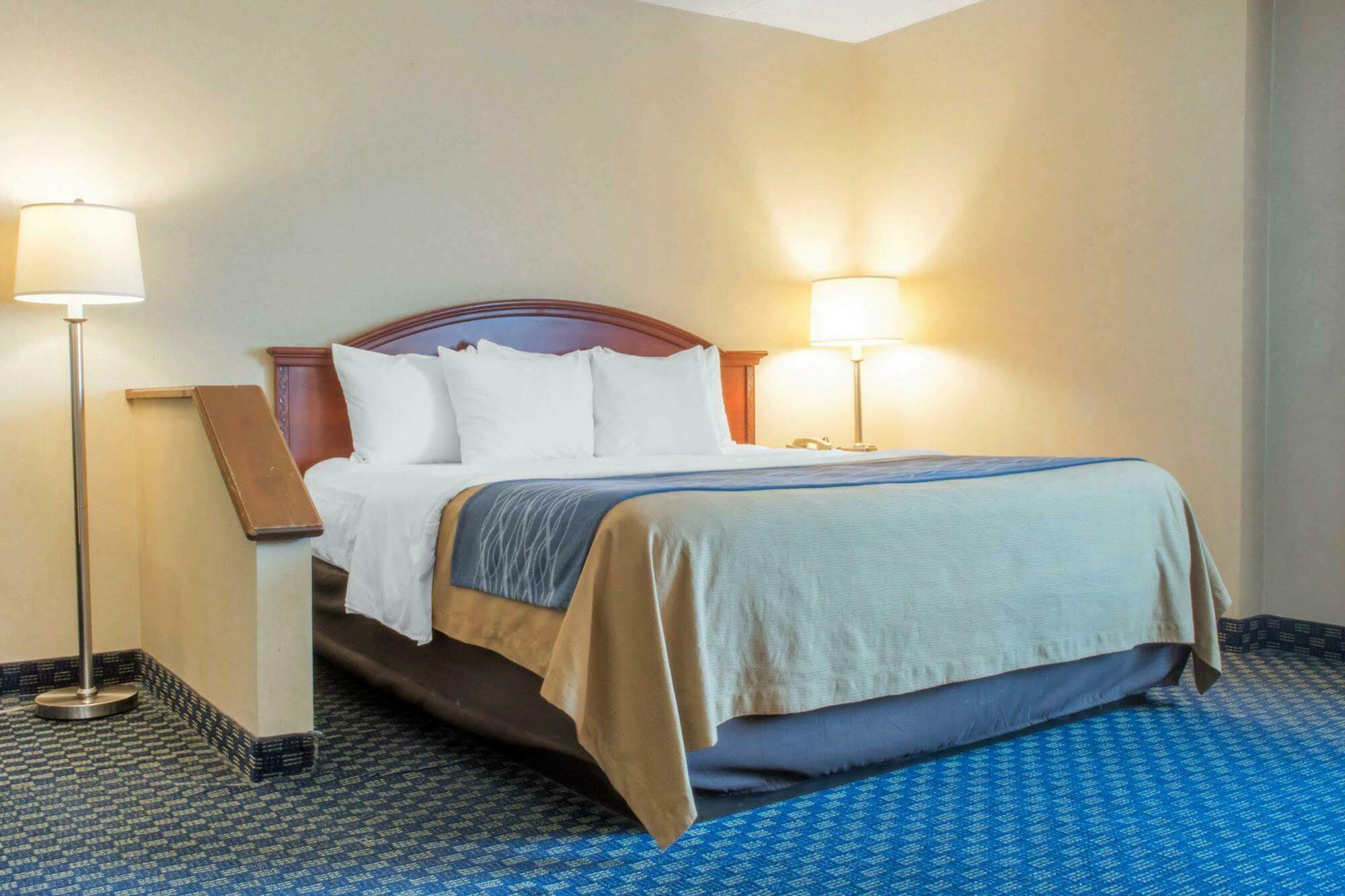 Hammock Hotel Rochester Niagara Falls Екстериор снимка